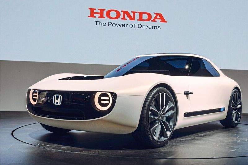 Honda hat 2017 mit dem Sports EV Ausblick auf einen kleinen E-Sportler gegeben, der wohl in einer „bezahlbareren“ Klasse 2022 in Europa antreten wird. (Honda)
