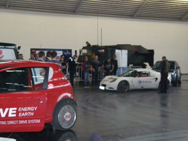 Elektroautos auf der Teststrecke der eCarTec 2012 (Thomas Kuther)