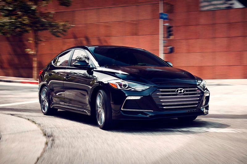 Platz 14 (66 mal verkauft): Hyundai Elantra. (Lada)
