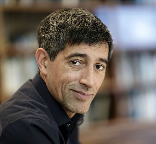 Wenn man schon mal was revolutionäres macht, dann richtig! Ranga Yogeshwar beschäftigt sich seit Jahren mit der Digitalisierung und wird den Fachkongress Fertigung 4.0 moderieren sowie als Keynote-Sprecher fungieren. Die Veranstaltung umrahmt am 29. September 2016 eine besondere Herstellerinitiative, mithilfe derer innovative Unternehmen aus der Blechbearbeitung einen vernünftigen sowie gemeinsam abgestimmten Weg in die Industrie 4.0 ebnen und gehen wollen. Gastgeber ist das Unternehmen Microstep.(Bild:  IBN Systems)