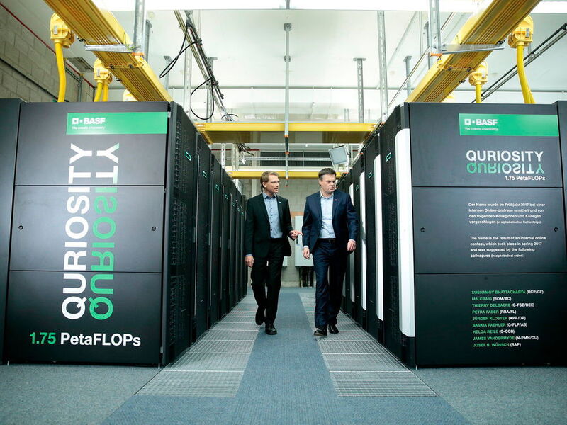 The group intends to create additional value for customers, grow its business and improve efficiency through digitalization. It also plans to increase creativity in R&D, not least owing to a more intensive use of its supercomputer Quriosity. (BASF SE)