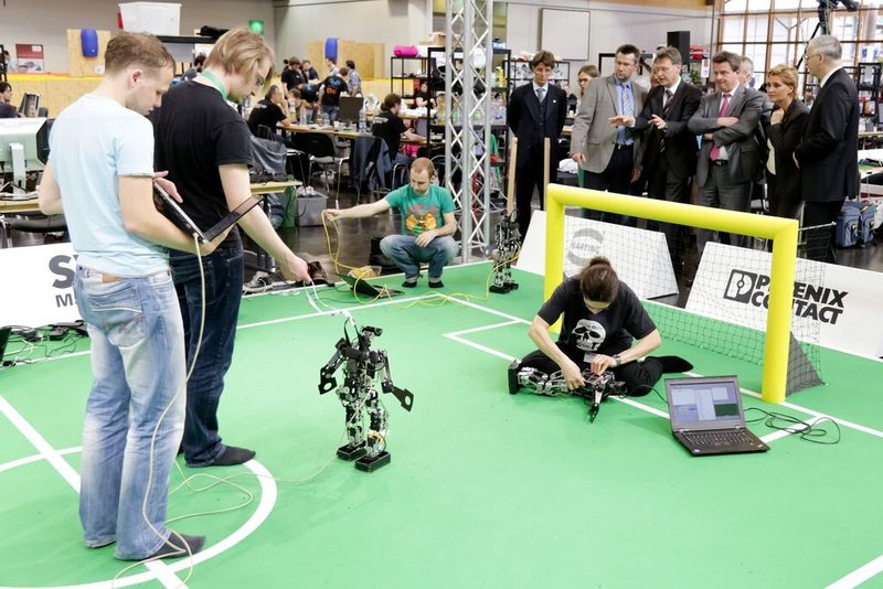 Fotografische Impressionen von Robocup-Wettbewerb 2013. (Bild: Robocup Pressefoto)