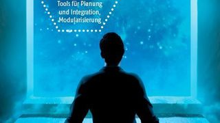 Der Antrieb für die 4. industrielle Revolution punktet nicht nur im Betrieb mit Echtzeit­daten, sondern unterstützt auch die Anlagen­planung und  Instandhaltung  mit eingebauter Intelligenz. (©Andrea Danti - stock.adobe.com; [M]GötzelHorn)