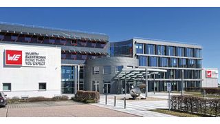 Mega-Konzern:  Die Unternehmenszentrale der Würth-Elektronik-eiSos-Gruppe in Waldenburg ist gleichzeitig größter Logistikstandort und wurde seit 2001 in mehreren Bauabschnitten kontinuierlich erweitert. Heute sind dort über 800 Beschäftigte tätig. (Bild: Würth Elektronik)