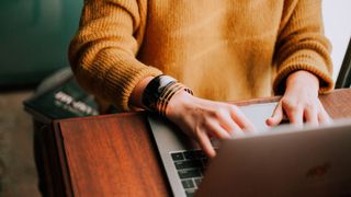 Vergleichen Sie sich mit anderen Unternehmen und finden Sie bei einem Selbsttest heraus, wo Sie mit Ihrem B2B-Marketing stehen. (gemeinfrei)