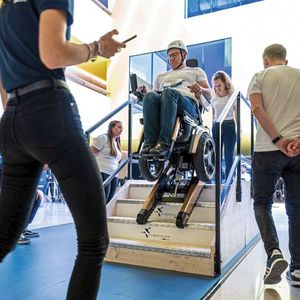 Verschiedene Technologien ermöglichen den Treppengang mit dem Rollstuhl.(Bild:  ETH Zurich / CYBATHLON)