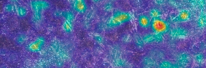 Wenn Wälzlagerwerkstoffe Gefügefehler aufweisen, kann es bei sicherheitsrelevanten Anwendungen gefährlich werden. Und die Beurteilung durch geschulte Metallographen ist nicht immer sicher. Ein neues Deep-Learning-Modell soll das Manko jetzt automatisch eliminieren.(Bild:  Fraunhofer IWM)