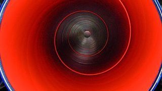 Bild 1: Die Förderung von Öl und Gas mit hohem Schwefelwasserstoff- und Kohlenstoffdioxidanteil erfordert Rohrstähle mit extremer Korrosionsbeständigkeit. Bild: Thyssen-Krupp Steel (Archiv: Vogel Business Media)