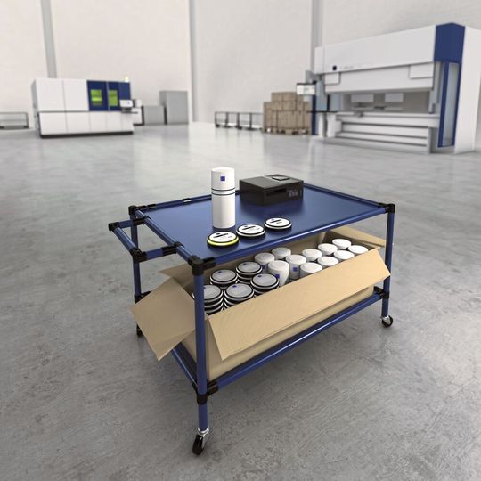 Satellit und Tag – mehr Hardware braucht man für die Ortung nicht.(Bild:  © Electronic Publishing Stefan Berner / Trumpf)