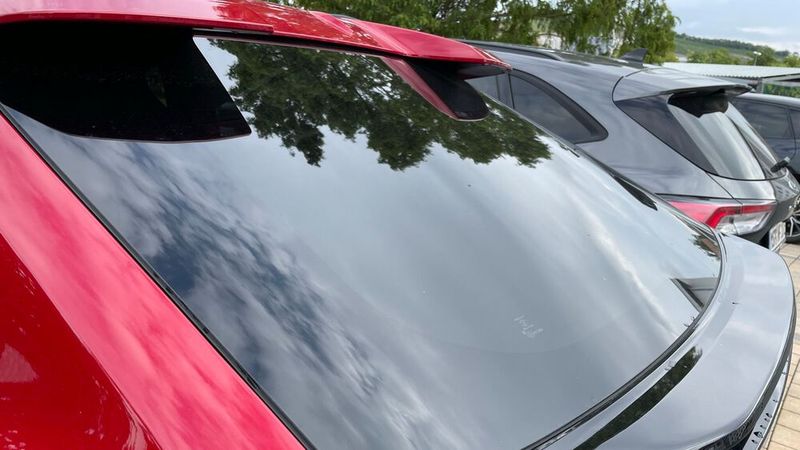 Etwas befremdlich ist der fehlende Heckscheibenwischer. (Bild: Grimm – VCG)