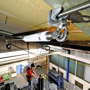 Bild 3: Das Multifunktionsendterminal Force-8 schlägt bei Sturz Alarm und spart Platz.