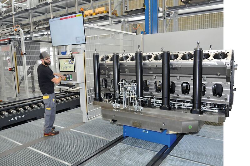 Palettenhandling von Liebherr für schwere Werkstücke bis 13 t. (Liebherr-Verzahntechnik GmbH)