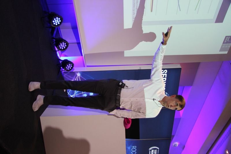 Wie sehen Risiken innovativer Geschäftsmodelle aus? Auf diese und weitere wichtige Punkte ging Professor Olaf Plötner von der European School of Management & Technology in seiner Keynote ein. (Vogel IT.Medien GmbH)