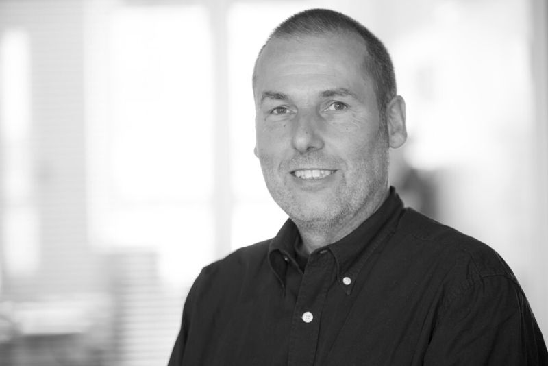 „Den Bauherrn interessiert kein Virus in seiner Steuerung, solange er warm duschen kann“, so  Christoph Müller, Geschäftsführer MST. (Bilder: elektrotechnik/Gollin)