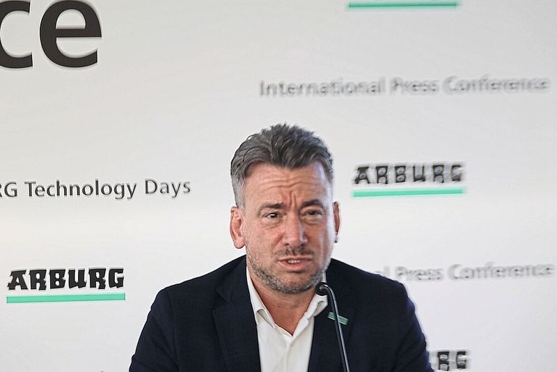 Tobias Baur, Geschäftsführer Vertrieb und After Sales: 