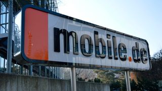 Die Finanzinvestoren Permira und Blackstone wollen zeitnah Mobile.de mitsamt seinem norwegischen Mutterkonzern Adevinta übernehmen. Dafür haben sie jetzt ihr Übernahmeangebot öffentlich gemacht, das den Onlinekonzern umgerechnet mit rund zwölf Milliarden Euro bewertet. (Bild: Achter – VCG)