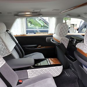 (Toyota)
