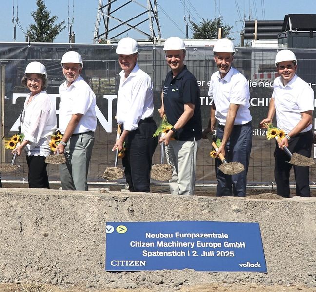 Beim Spatenstich von links: Veronika Neumeister, Administration CME, Markus Reissig, Geschäftsführer CME, Christof Bolay, Oberbürgermeister Ostfildern, Heiko Bar, Architekt Vollack GmbH & Co. KG, Andreas Scheithauer, Prokurist, Kaufm. Leiter CME, Addlen Trabelsi, Prokurist und Vertriebsleiter Europa CME. (Bild: Citizen Machinery Europe GmbH)