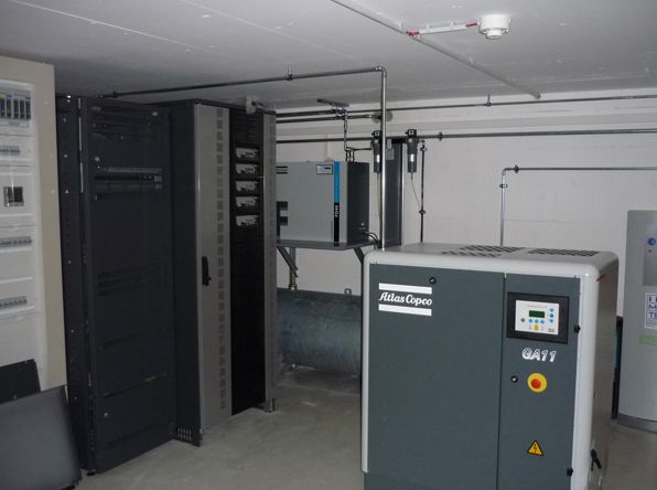 Zur Brandunterdrückung kommt eine Brandvermeidungsanlage zum Einsatz, die den Sauerstoffanteil in der Luft reduziert. Bei Feuer wird zusätzlich Stickstoff eingeleitet. (Archiv: Vogel Business Media)
