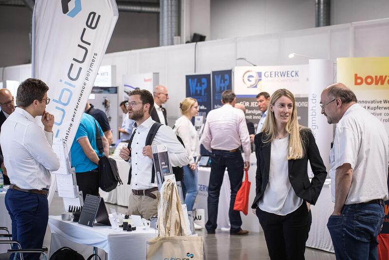 Steckverbinderkongress 2023 Tag 2: Kongress mit Trendthemen von PCF über DC-Steckverbinder, Hybridsteckverbinder, Qualifizierung, Single Pair Ethernet, Hands-on Workshops bis zu 3D-Druck und Konfektionierung. (Bild: Stefan Bausewein)