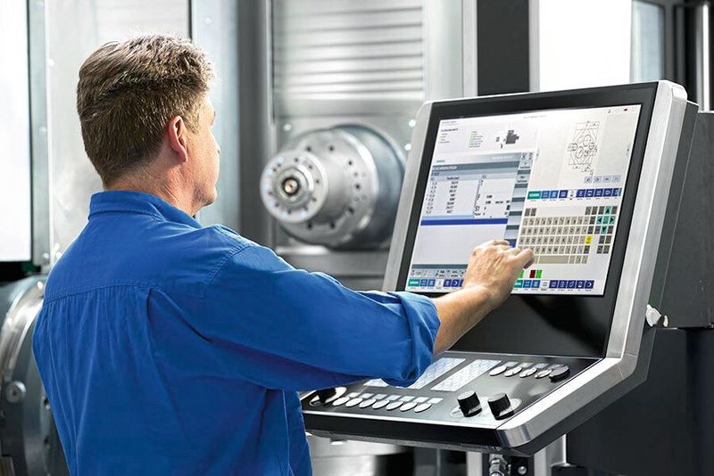 Die 5-Achs-Bearbeitungszentren der Baureihe HF reduzieren durch die 5. Achse im Werkstück in Verbindung mit der hohen Dynamik und einer horizontalen Spindel für kürzeste Span-zu-Span-Zeiten deutlich die Nebenzeiten.  (Heller)
