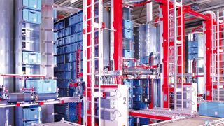 Abweichend von der ursprünglichen Konzeption setzt Würth seine Lagerkarusselle nicht als Kommissioniersystem nach dem Ware-zum-Mann-Prinzip ein, sondern als Warenausgangssorter und optimierte dadurch die Kanban-typischen Lieferprozesse.Bild: SSI Schäfer (Archiv: Vogel Business Media)