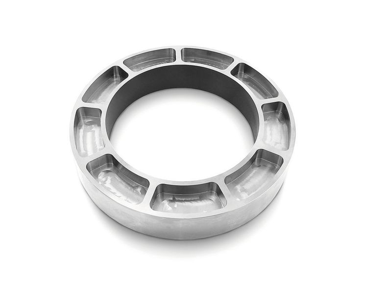 Pièce pour faire des tests de fraisage en forme de poche. (Blaser Swisslube SA)