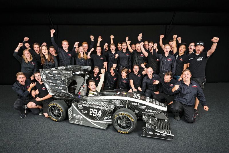 In der Kategorie Formula Student Combustion (Rennfahrzeuge mit Verbrennungsmotor) überzeugte das Team „Rennstall Esslingen“ der Hochschule Esslingen. (FSG/Klein)
