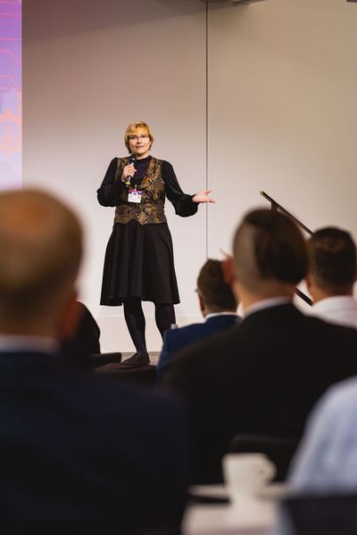 Impressionen vom 24. Würzburger EMS-Tag: Im Mittelpunkt standen aktuelle Branchenthemen, praxisnahe Impulse und insbesondere der persönliche Austausch innerhalb der EMS-Community. (Bild: Stefan Bausewein)