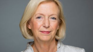 Bundesforschungsministerin Johanna Wanka: „Mit dem neuen Forschungsschwerpunkt wollen wir die grundlegenden Fragen klären, welche Wege das Plastik von der Produktion bis zur Entsorgung nimmt und wir es in unseren Flüssen wieder finden.“  (Presse- und Informationsamt der Bundesregierung)