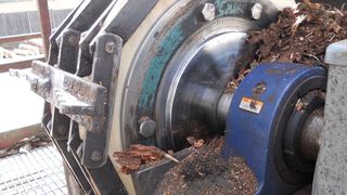 Die Nomo Kullager AB empfahl dem schwedischen Sägewerk Derome Pendelrollen-Stehlager mit Massivgehäuse von Timken. Diese werden mittlerweile seit mehr als zwei Jahren im Sägewerk eingesetzt. (Bild: Nomo Kullager)