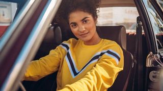 Opel unterstützt Klassik-Fans nun mit passender Bekleidung. (Opel Automobile GmbH)