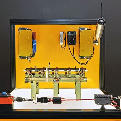 Auf der Solids sind die Produkte für die Fördertechnik an einem Miniatur-Funktionsmodell zu sehen. (Bild: Steute)