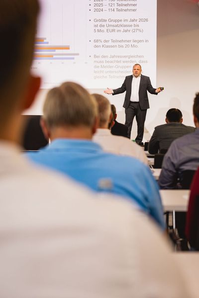 Impressionen vom 24. Würzburger EMS-Tag: Im Mittelpunkt standen aktuelle Branchenthemen, praxisnahe Impulse und insbesondere der persönliche Austausch innerhalb der EMS-Community. (Bild: Stefan Bausewein)