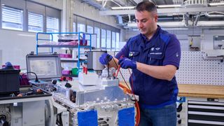 BMW produziert Brennstoffzellenstacks in Garching. (Bild: Tom Kirkpatrick/BMW AG)