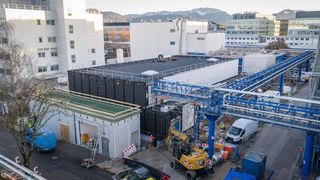 Se está construyendo un edificio de producción de dos plantas con estructura modular de acero: 833 metros cuadrados de superficie de laboratorio y 630 metros cuadrados destinados a una sala de máquinas en la primera planta. (Imagen:Roche)