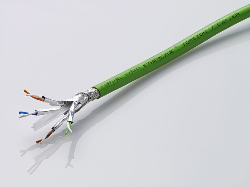 So rechnet Lapp damit, dass Gigabit-Ethernet in die Sensor-/Aktor-Ebene vordringt. Dafür werden hochflexible Leitungen mit hoher Übertragungsleistung benötigt wie die Etherline FD Cat.6A. (Bild: Lapp)