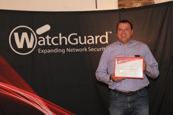 Stefan Dewenter von Watchguard nahm die Auszeichnung für 