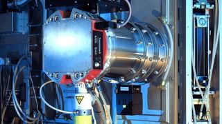 Mit dem neuen Sputter-Verfahren können die IST-Forscher bislang nicht herstellbare Materialkombinationen fertigen.  (Bild: Fraunhofer IST)