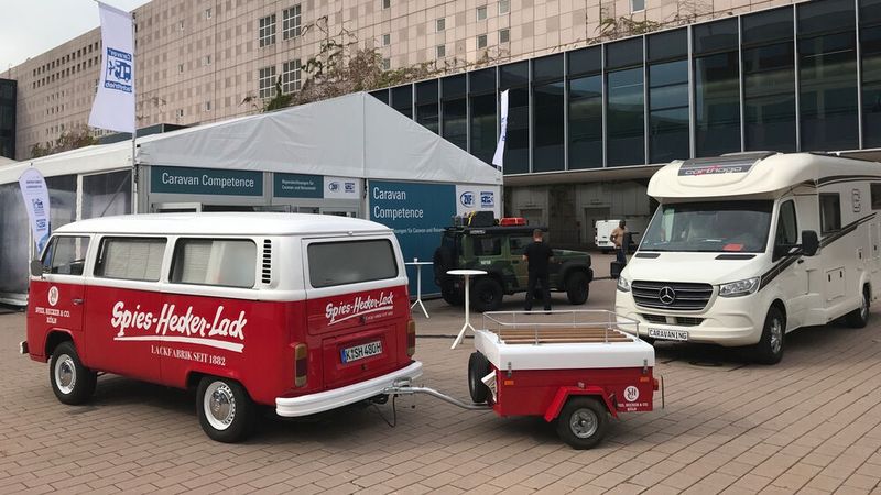 Der Tradition verpflichtet: Lack-Hersteller Spies-Hecker zeigt seine Lösungen für die Werkstätten. (Bild: Rosenow – »kfz-betrieb«)