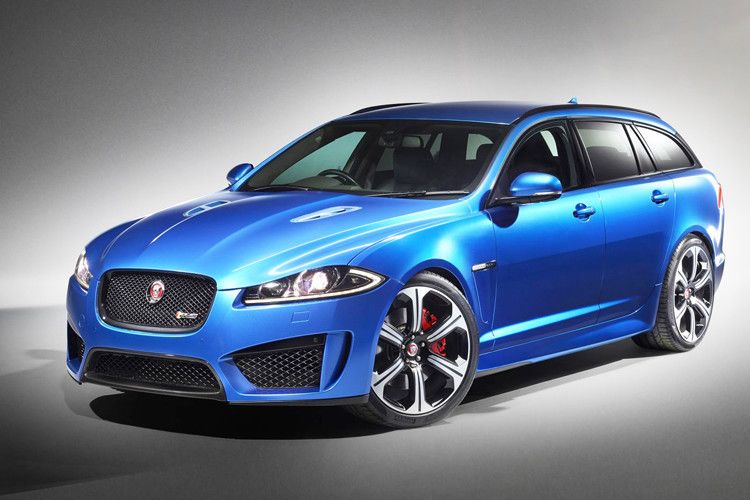 Der XFR-S Sportbrake ist das dritte Modell der R-S-Linie: Der britische Newcomer ist ab Juli zum Preis von 110.450 Euro bei den deutschen Händlern verfügbar. (Foto: Jaguar)