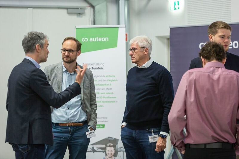 Auteon ist ein Start-up mit Sitz in München. Es ermöglicht nach Aussagen von Geschäftsführer Florian Pinger den freien Werkstätten die Identifikation von Ersatzteilen sowie den Vergleich von Preisen und Verfügbarkeit der Teile auf über 50 Plattformen.   (Stefan Bausewein)