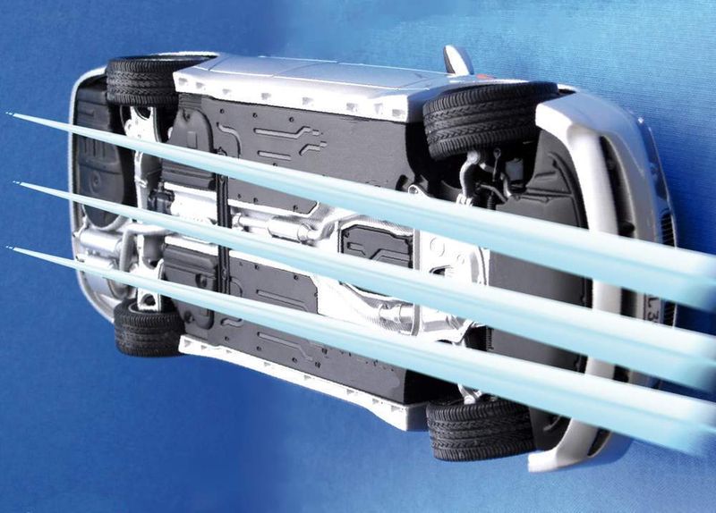 Beitrag zur Senkung des CO2-Ausstoßes von Automobilen: Strömungsoptimierter Unterboden mit Silopal. Bilder: Diedrichs (Archiv: Vogel Business Media)