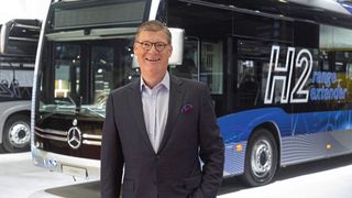 Till Oberwörder, Leiter der Bus-Sparte von Daimler Truck, prognostiziert für seinen Bereich gute Geschäfte in den kommenden Jahren.  (Bild: Daimler Truck)