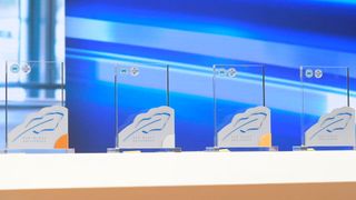 Begehrte Trophäe: Der ZDK vergibt in diesem Jahr wieder den „Blauen Kalligraphen“.
 (Bild: Promotor)