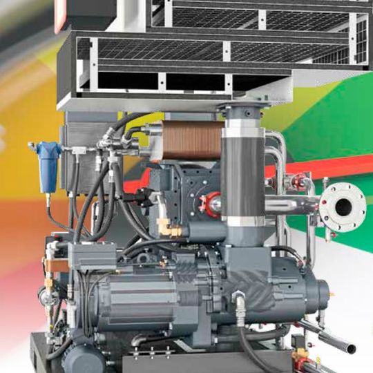 Die extrem kompakte Ultima Kompressortechnologie bietet eine um bis zu 13 % höhere Energieeffizienz.(Bild:  © Rawf8 - stock.adobe.com; Compair; [M] Alban)