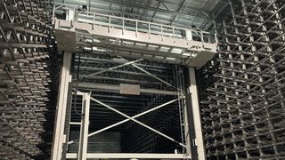 Das Unicompact 5.0 nutzt den verfügbaren Raum optimal aus und maximiert die Lagerkapazität. (Bild: Kasto)