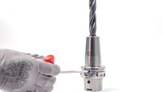 Der Wechsel bei einem Hydrodehnspannfutter dauert lediglich rund zwei Minuten. (Bild: Mapal)