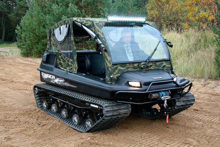 Die russische Marke Tinger bietet mit ihrem Track 500 ein kompaktes Gelände- und Amphibienfahrzeug an. (Foto: ampnet)