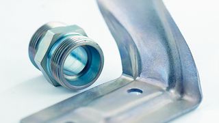 Die Zink-Nickel-Legierung gewährt einen nochmals höheren Schutz gegenüber der galvanischen Beschichtung mit Zink und Zink-Eisen-Legierungen bei sehr dünnen Schichtstärken. (Archiv: Vogel Business Media)